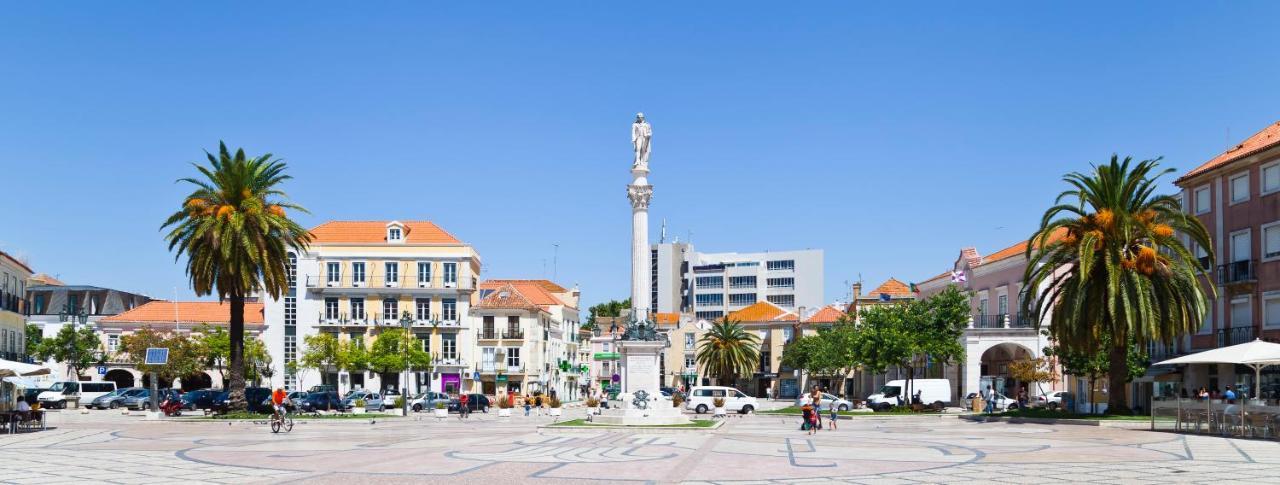 Apartamento Situado Na Zona Costeira Da Cidade セトゥーバル エクステリア 写真